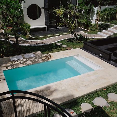 Вілла The Volter Yogyakarta Ngingas Екстер'єр фото